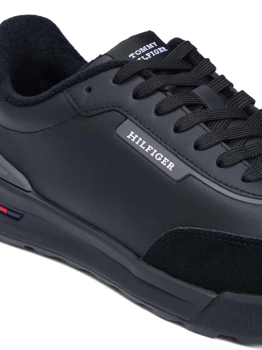 Tommy Hilfiger Logo-Plaque Lace-Up Low-Top Sneakers