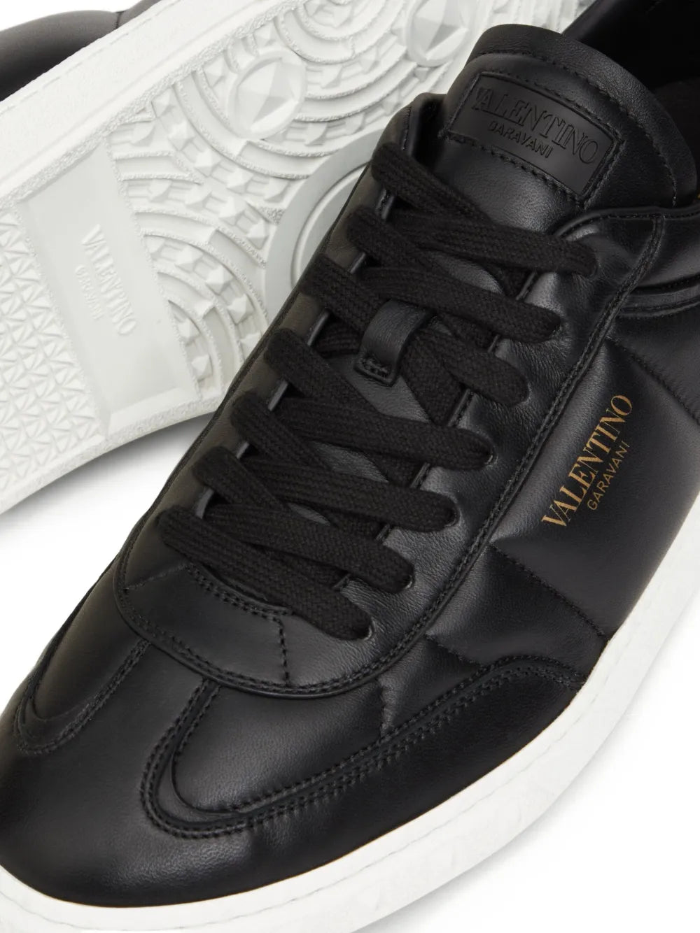 Valentino Garavani Upvillage Sneakers