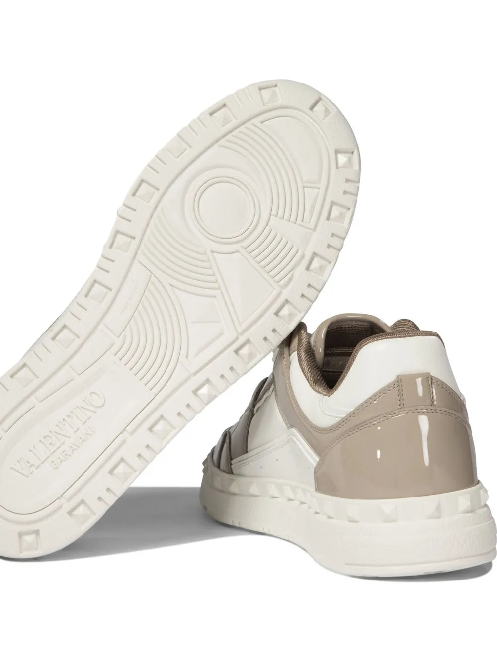 Valentino Garavani Freedot Low-Top Sneakers
