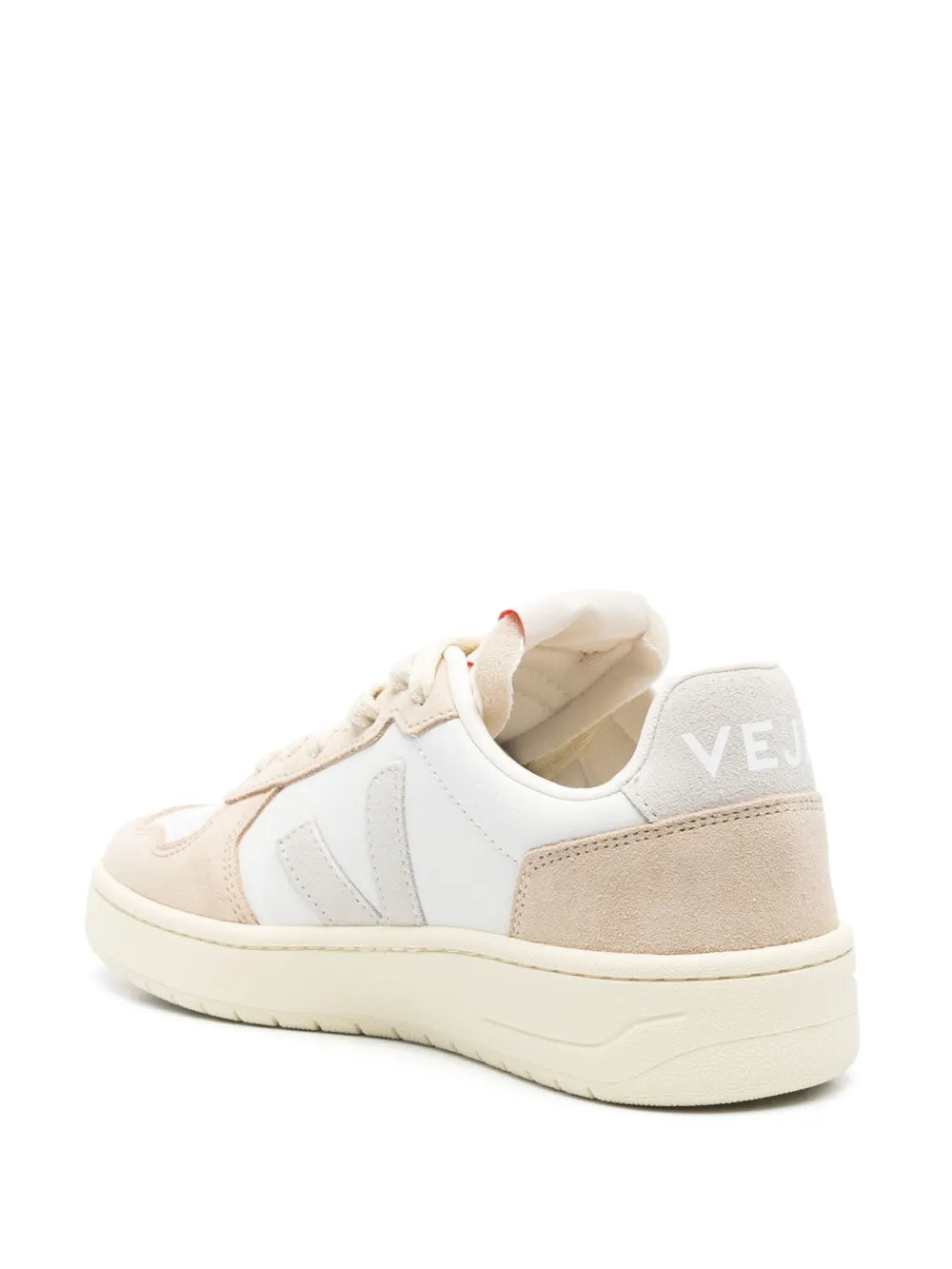 Veja V-82 Sneakers